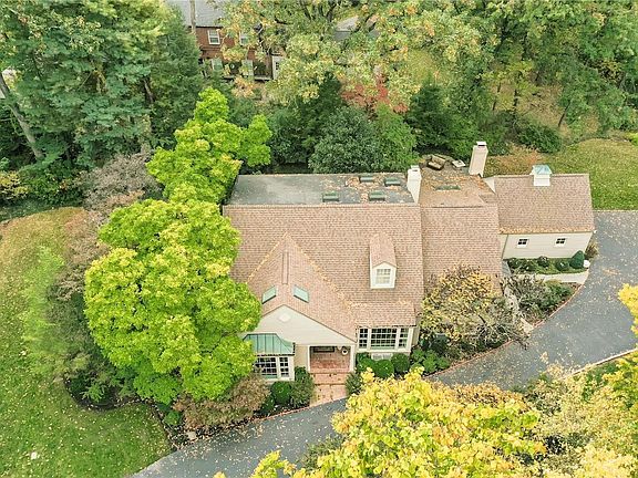4th image of 8 Wakefield Dr