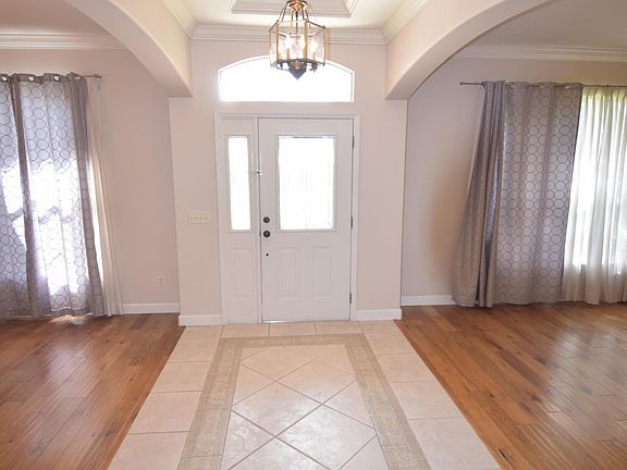 2nd image of 1545 SW Mockingbird Cir