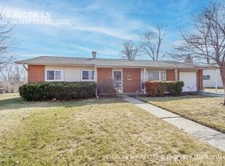 575 Alcoa Ln, Hoffman Estates, IL 60169