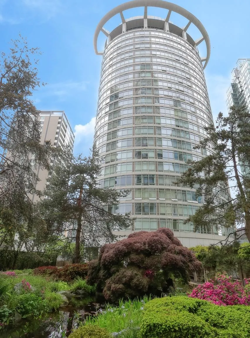  Id#204 2br Apt @ Palisades West (Downtown) — Photo 1