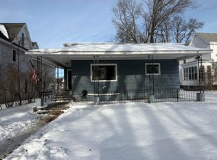 305 E Chapin St, Cadillac, MI 49601