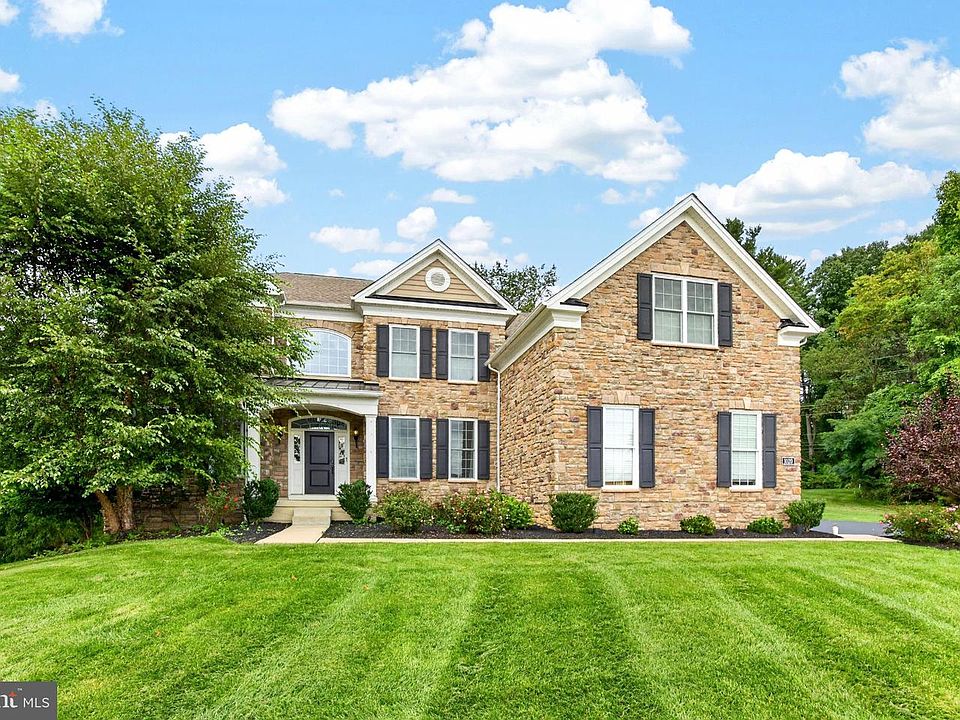 1st image of 1020 Jeffords Cir