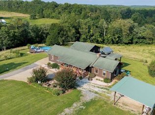 300 Tom Hunter Rd, Pilot Mtn, NC 27041