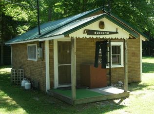 30152 E 1st St, Drummond Island, MI 49726
