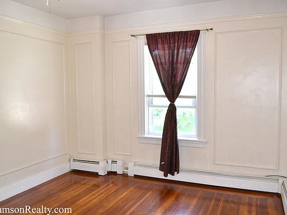 5th image of 160 Anthony St #2