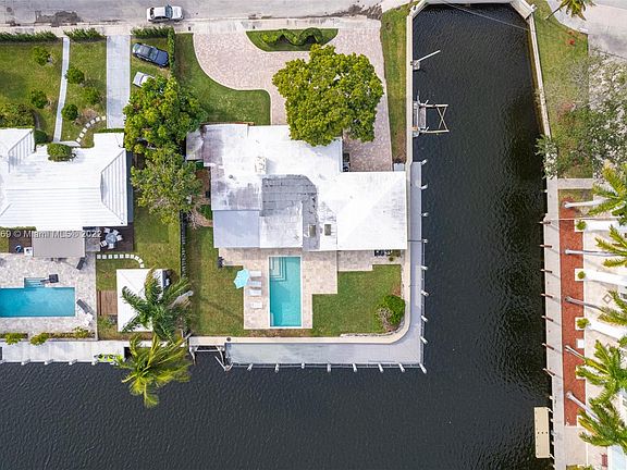 5th image of 500 SE 25th Ave