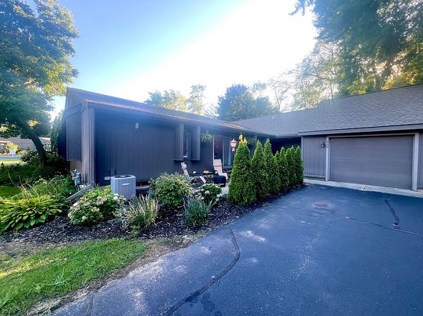828 Brook Village Dr