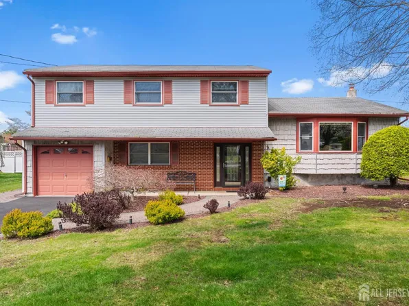 2 Wabash Pl, Old Bridge, NJ 08857