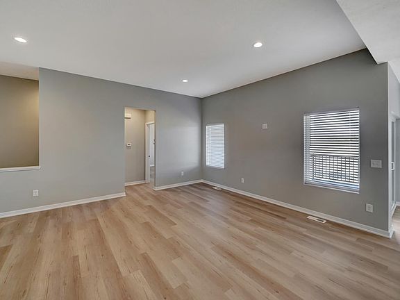 5th image of 9042 S 42nd St