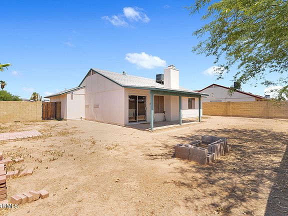 3rd image of 1639 E AIRE LIBRE Avenue