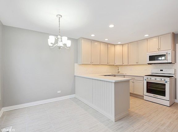 5th image of 475 Laurel Ave APT F
