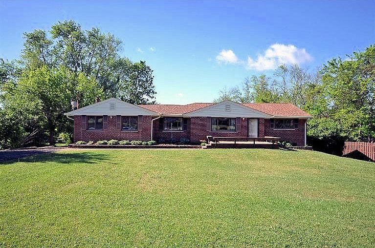 1st image of 775 Diane Dr