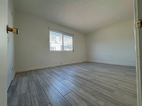 5th image of 6928 Laurel Canyon Blvd APT 1