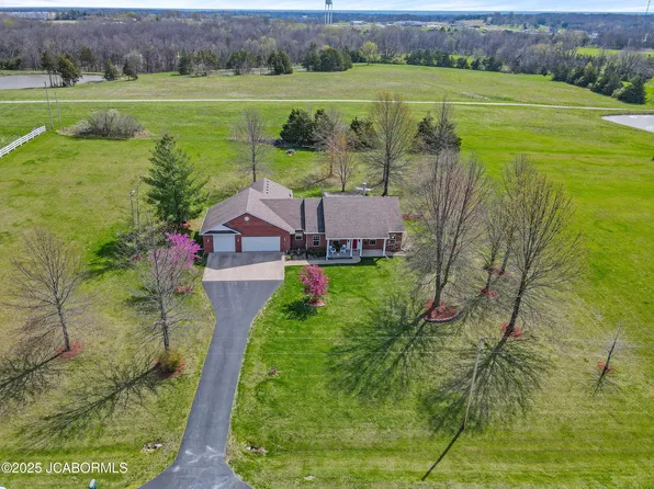 1650 N Hemlock Ridge Rd, Rocheport, MO 65279