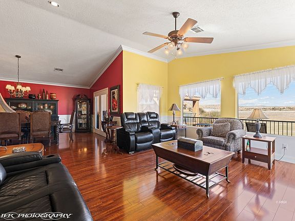 5th image of 253 Palmer Ln