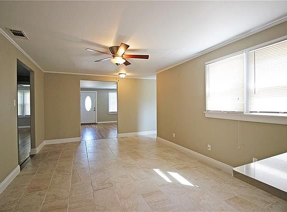 3rd image of 4440 Prairie St