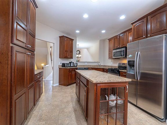 2nd image of 3139 Brook Harbour Dr