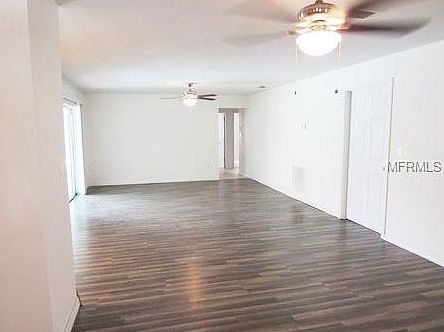 3rd image of 2099 Winnetka Ct