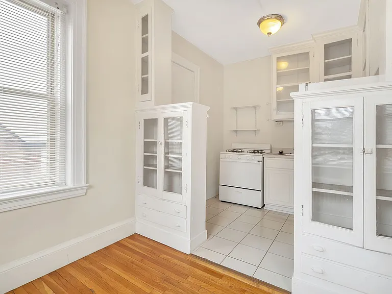 1447 Chapel Street — Photo 7