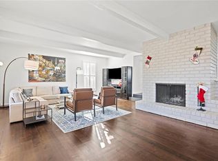 6907 Edgevale Rd, Kansas City, MO 64113