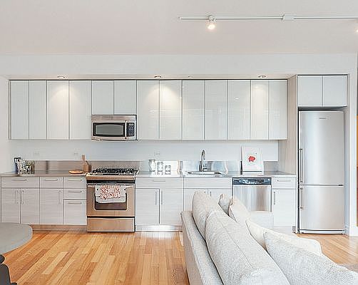 1st image of 550 W 54th St APT 903