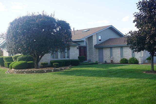 1st image of 15238 Rosarie Dr