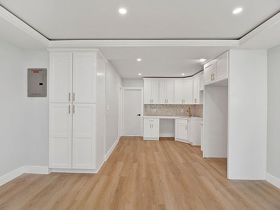 5th image of 10203 216th St