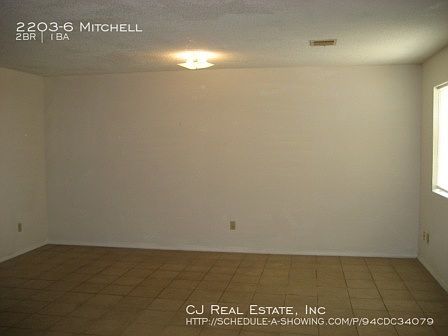 2nd image of 2203 SW Mitchell St APT 6
