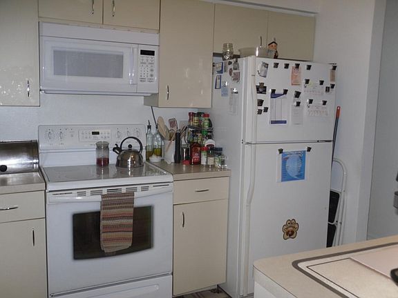 4th image of 1980 Pennsylvania Ave APT B