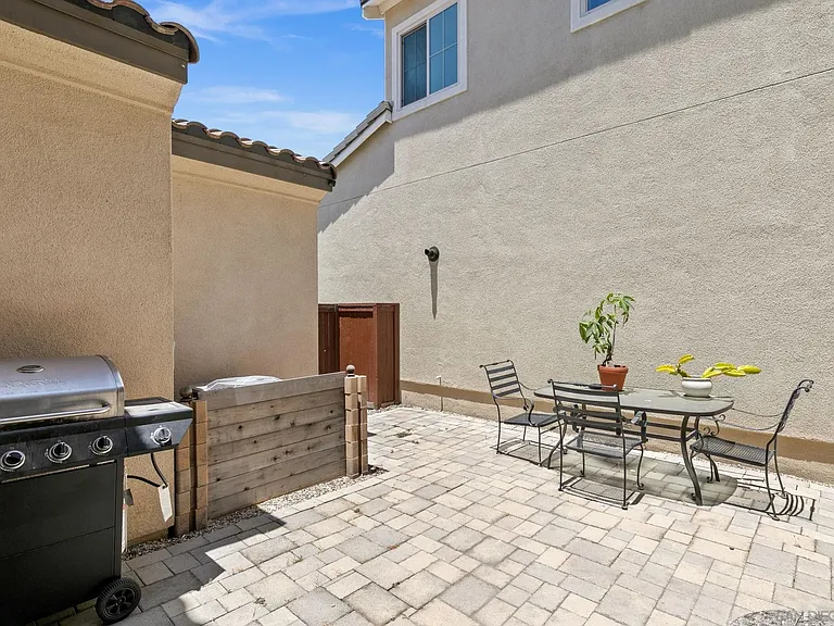 2028 Avenida Andanza — Photo 16