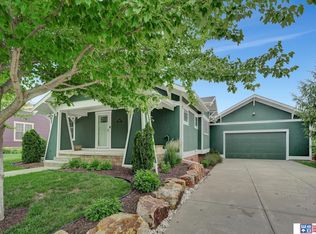 6820 NW 2nd St, Lincoln, NE 68521