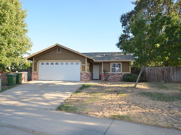2nd image of 790 Twin Hills Dr