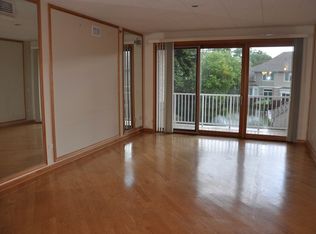 1705 Pavilion Way #202, Park Ridge, IL 60068