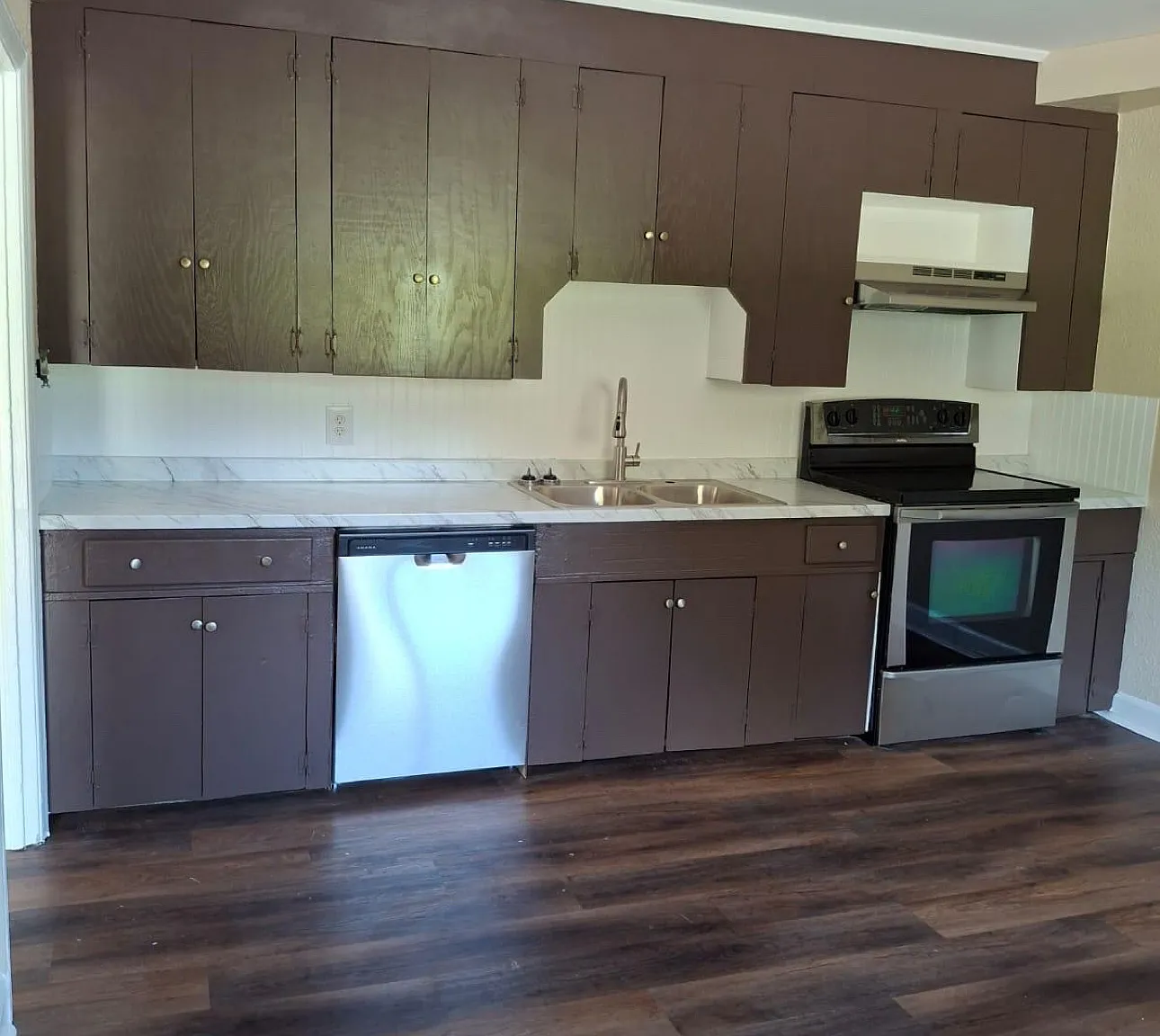 502 Hilda St — Photo 4