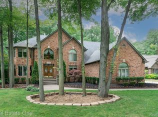 53133 Alyssa Ct, Shelby Township, MI 48315