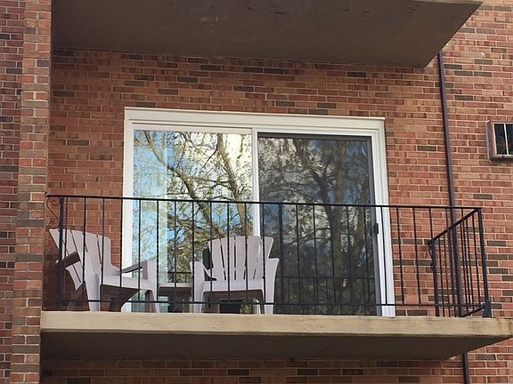 3rd image of 9720 S Karlov Ave APT 201