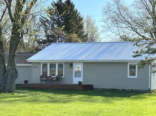 30996 Middle Crossing Rd, Dowagiac, MI 49047