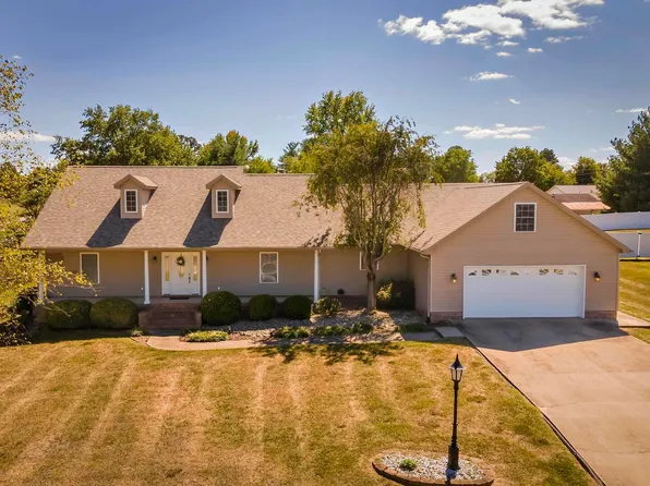 1501 Cardinal Dr, Marion, IL 62959