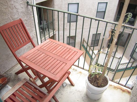 4th image of 406 Jefferson St APT 410