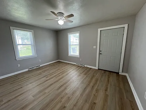 210 Mill St Photo 1