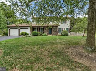 630 Lisa Dr, Harrisburg, PA 17111