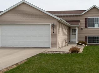 3114 32nd St S, Moorhead, MN 56560