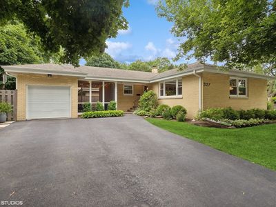 327 W Rockland Rd, Libertyville, IL, 60048
