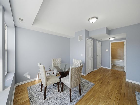 4th image of 4752 N Albany Ave Unit 3