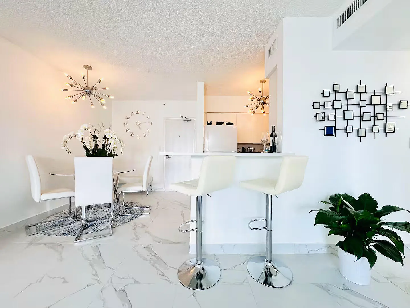 1 bed, 1.0 bath, 729 sqft, $5,000 — Photo 3