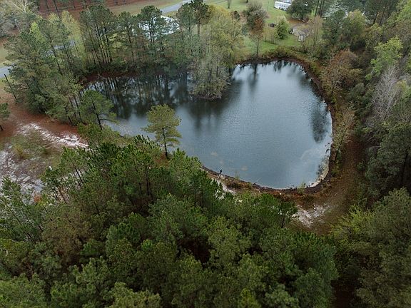 3rd image of 2324 Old Screven Rd