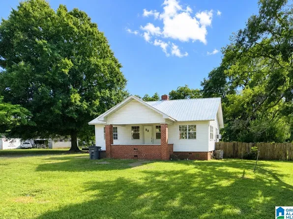 134 Pinewood Ave, Bessemer, AL 35023