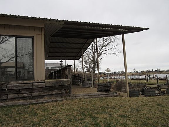 3rd image of 5312 Lake Cr 256