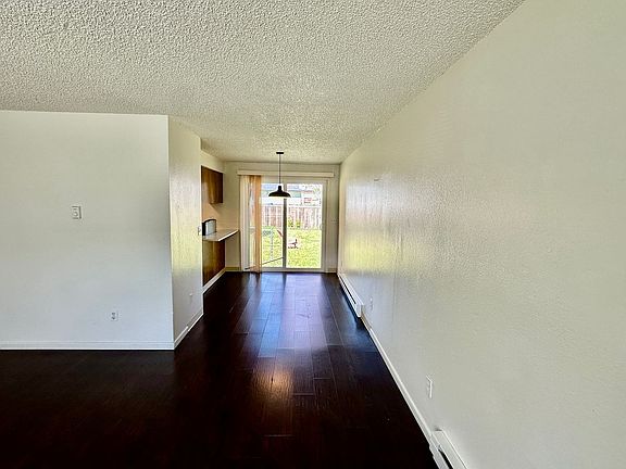 4th image of 1003 E Jackson Ave #1005