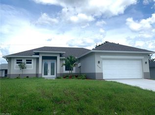 18509 Sebring Rd, Fort Myers, FL 33967